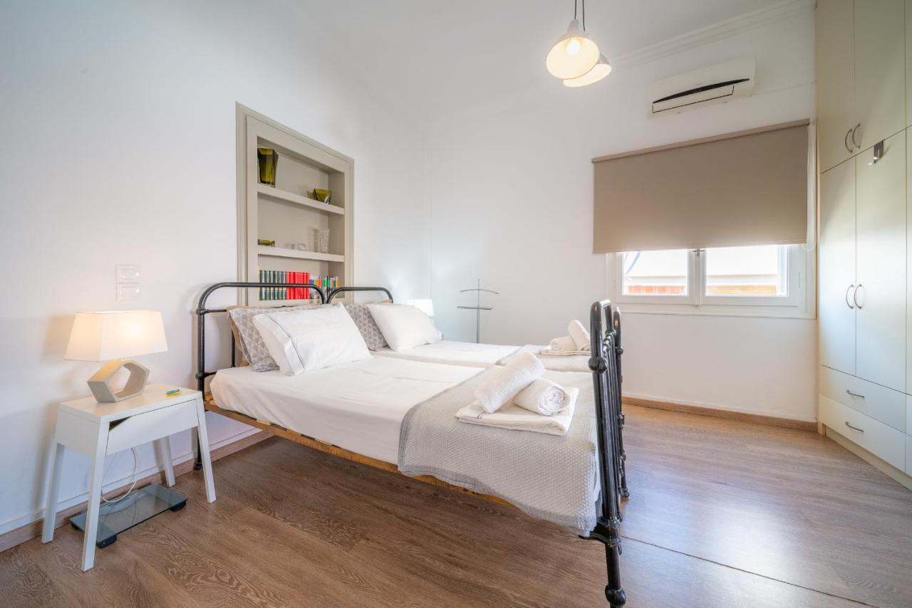 The Roof - Flat Sea View In Aegina Town Apartment Bagian luar foto