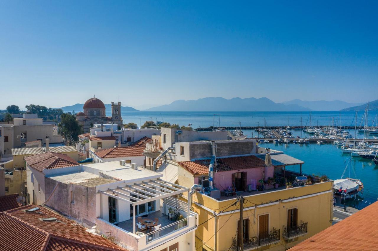 The Roof - Flat Sea View In Aegina Town Apartment Bagian luar foto