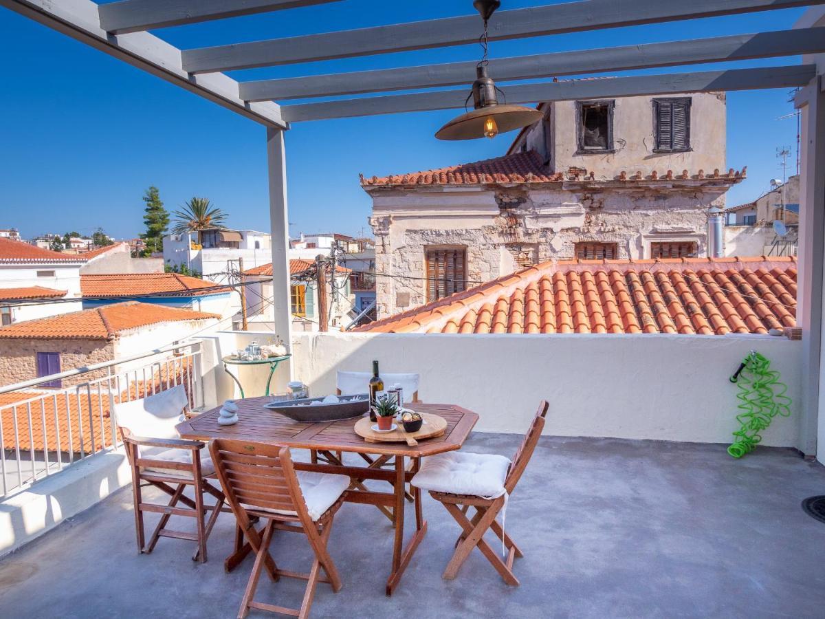 The Roof - Flat Sea View In Aegina Town Apartment Bagian luar foto