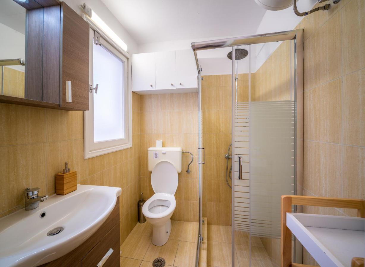 The Roof - Flat Sea View In Aegina Town Apartment Bagian luar foto